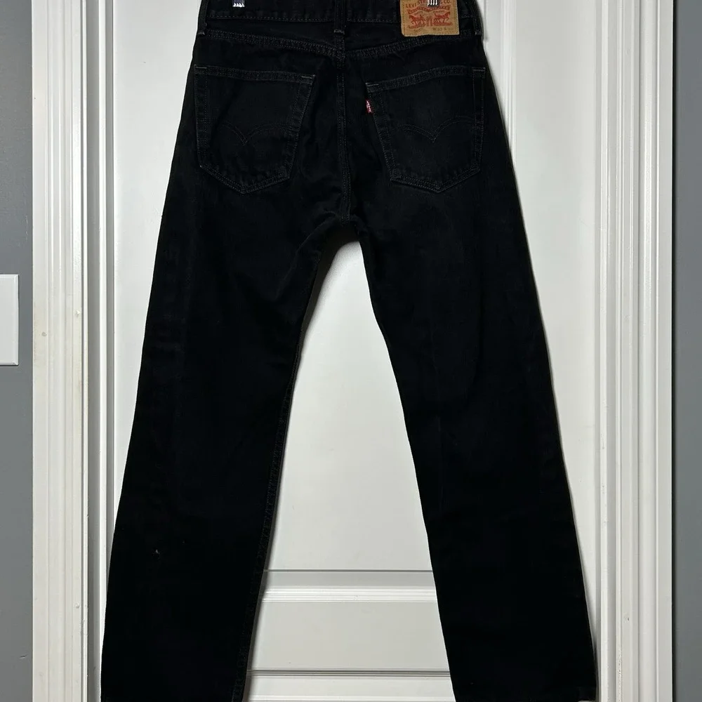 Levi's 100% Cotton Black 505 Mid Rise Straight Leg Zip Fly 5-Pocket Denim Jeans